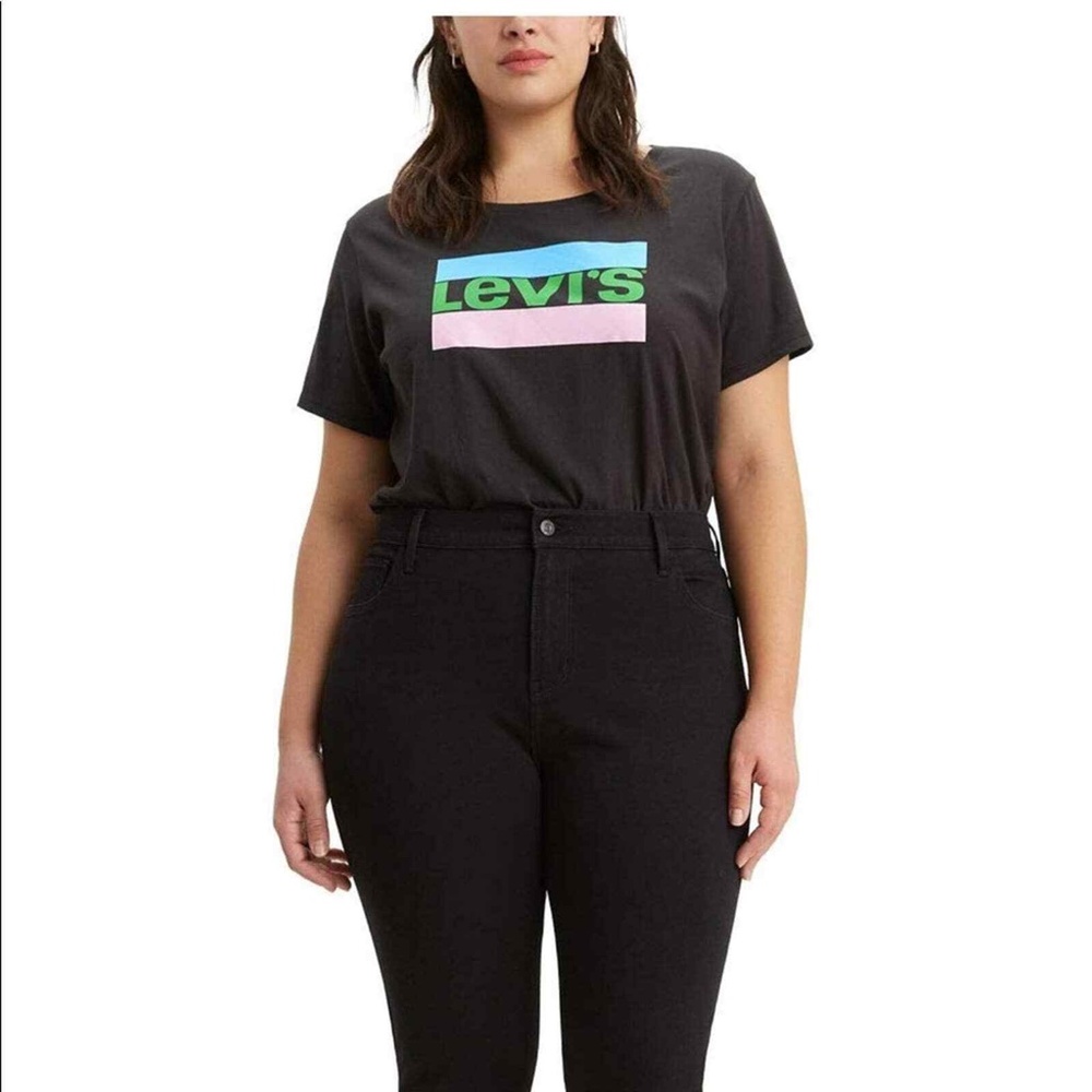 (NWT) X2 Levi's Women's Black LOGO Perfect Graphic T-Shirt Plus Size 2X